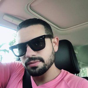 Meet your Posher, Yoan